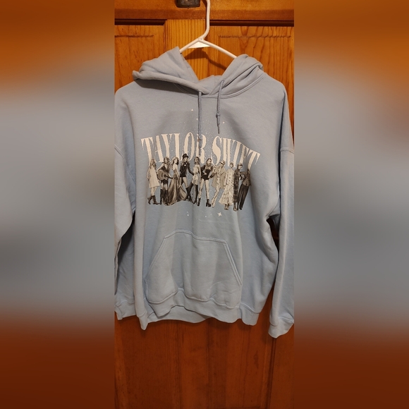 Taylor Swift Hoody - Picture 6 of 6